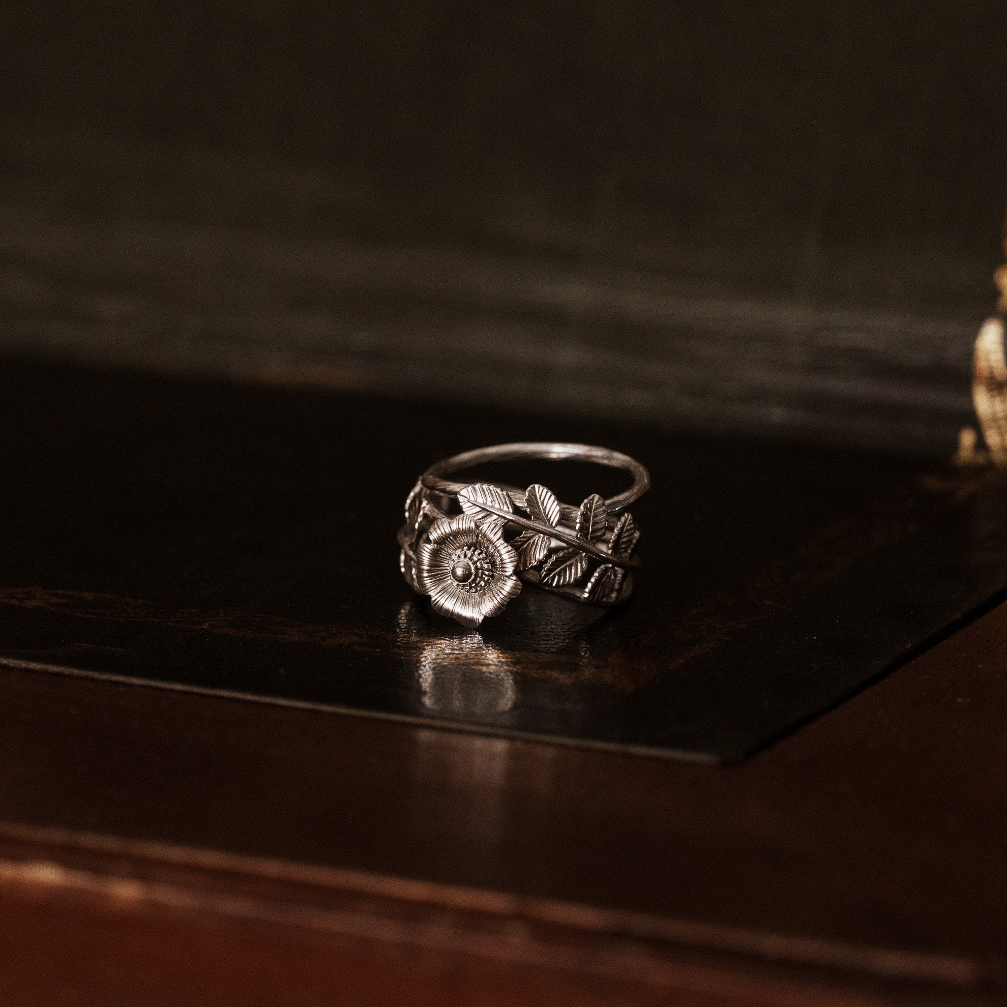 The Botanical Unicum Vol. II __ Manchu Rose [ HK SIZE 13 ]