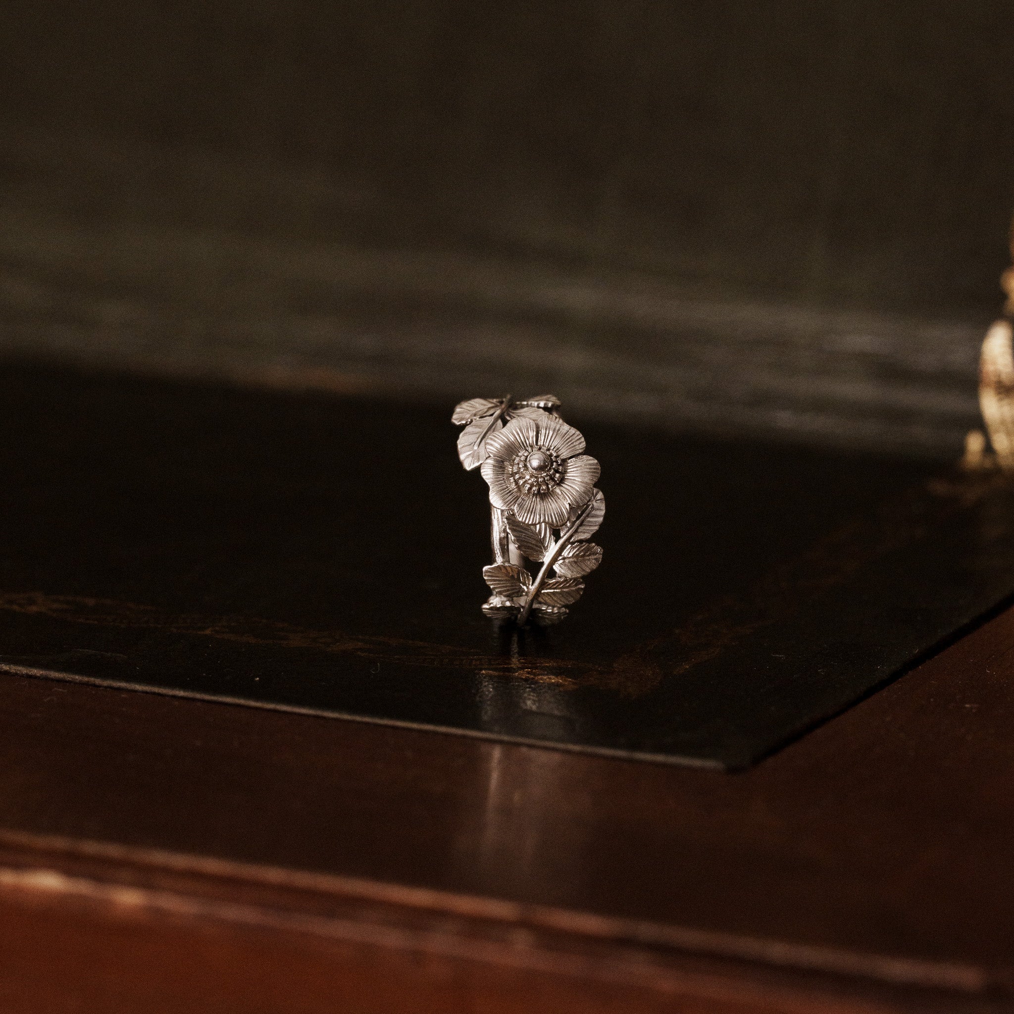 The Botanical Unicum Vol. II __ Manchu Rose [ SIZE 11 ]