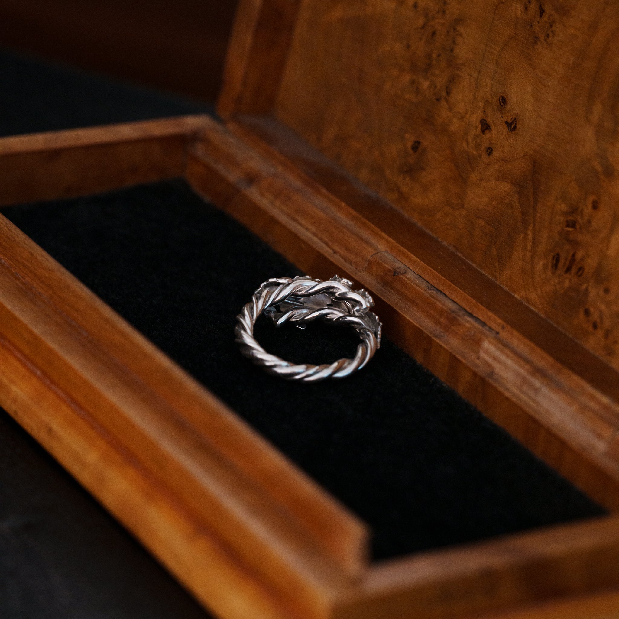Feverfew leaf ring ( 5 hours RING MAKING __ IMMERSIVE CHALLENGE )