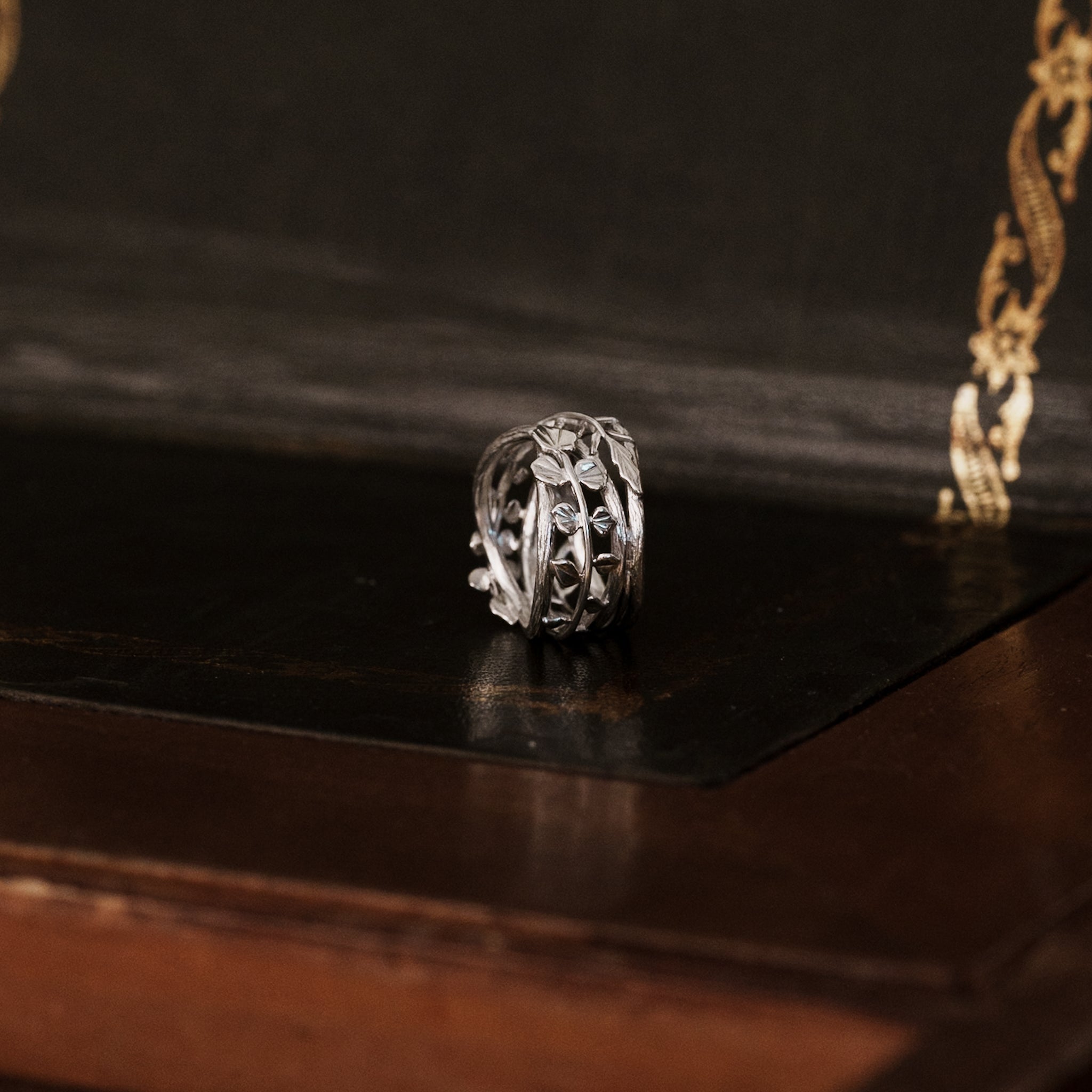 The Botanical Unicum Vol. I __ Cuckoo [ HK SIZE 13 ]