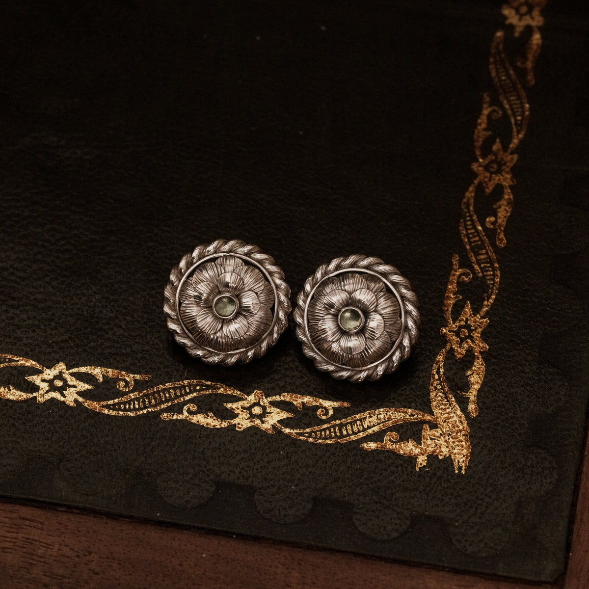 Cameo in Bloom __ Camellia