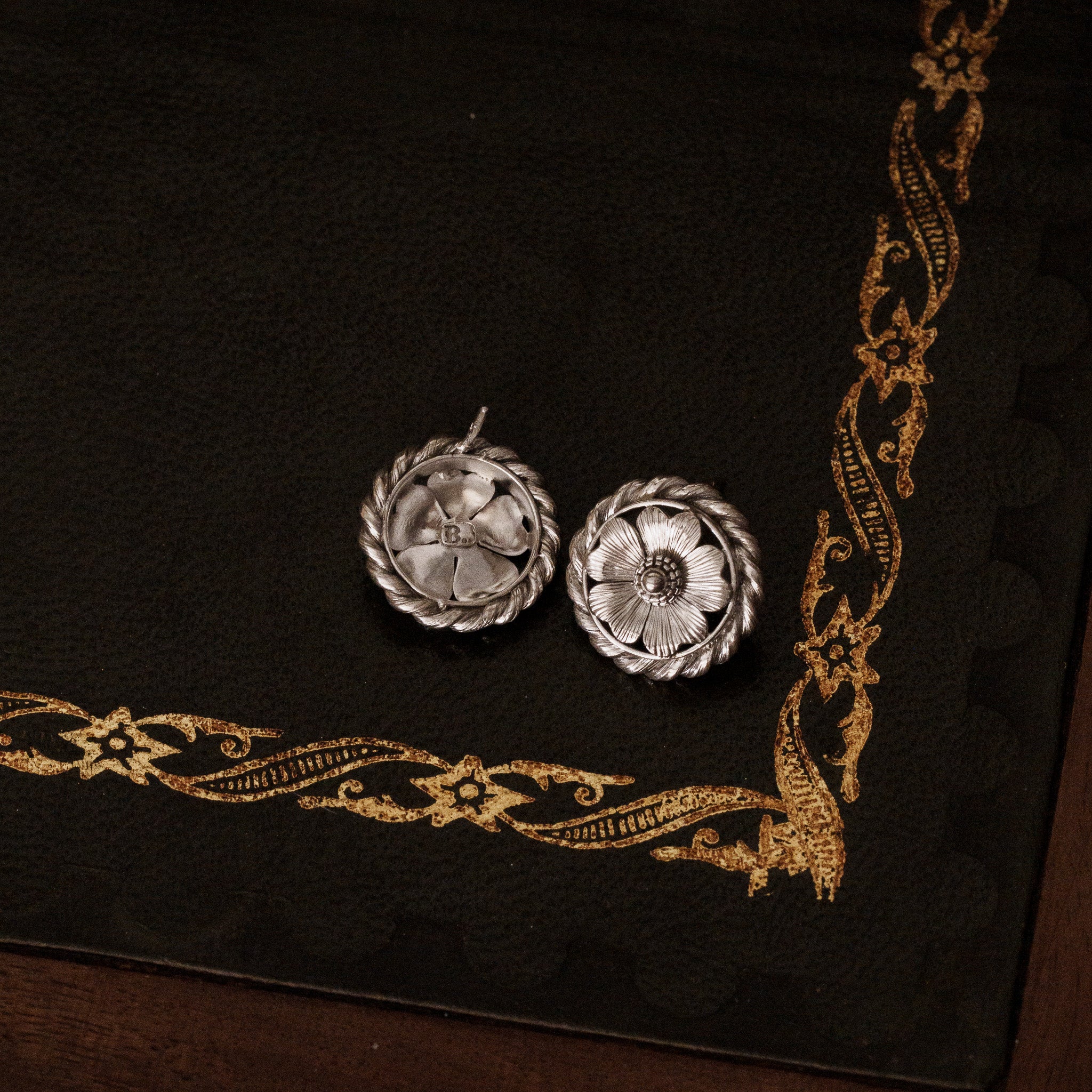 Cameo in Bloom __ Rosa